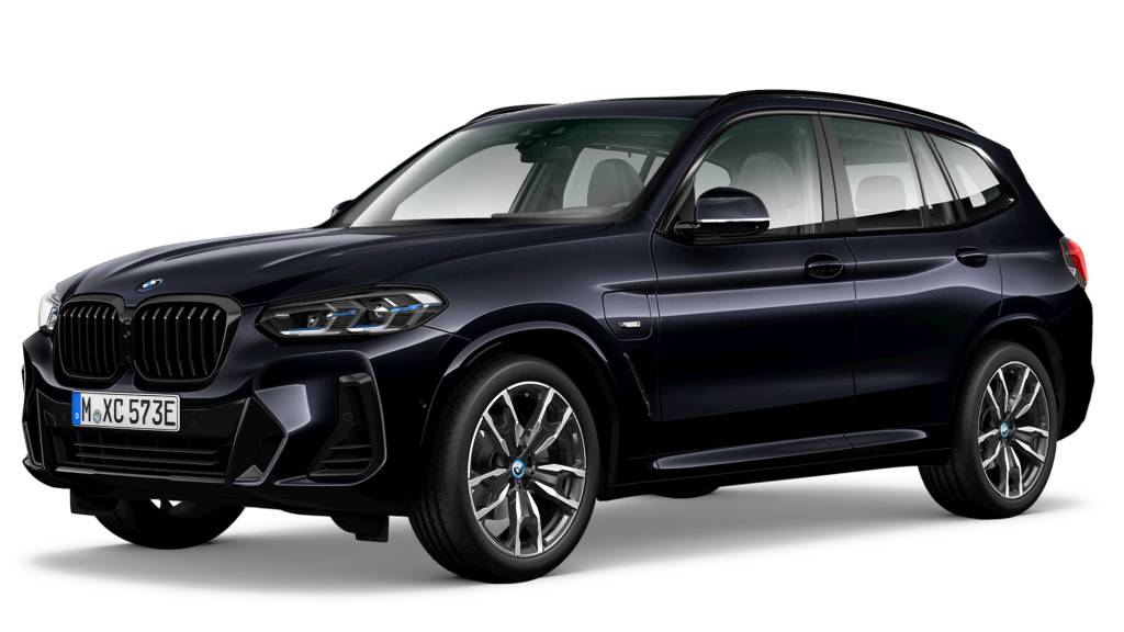 Novo BMW X3 preto visto 3/4 de frente