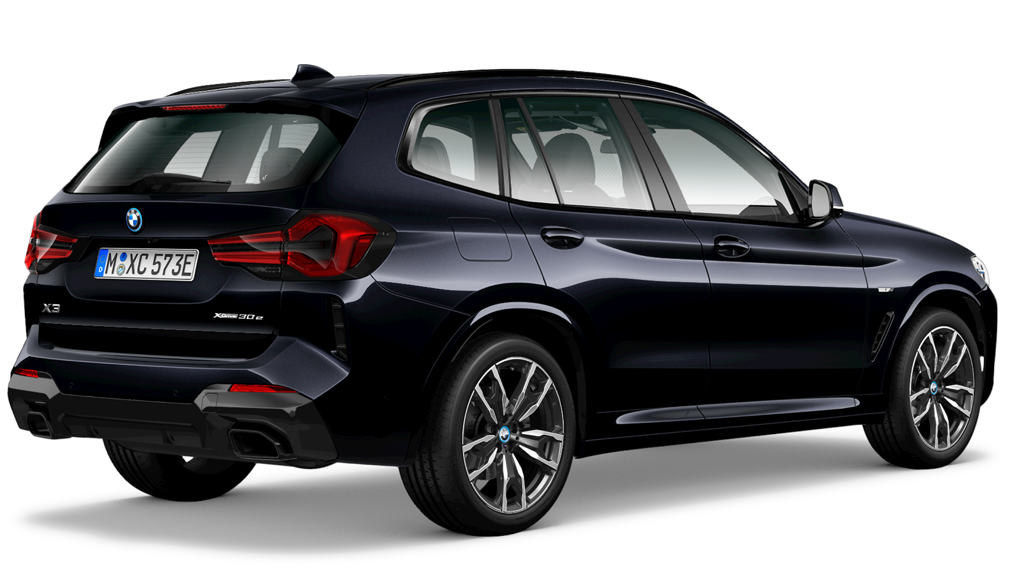 Novo BMW X3 preto visto 3/4 por trás