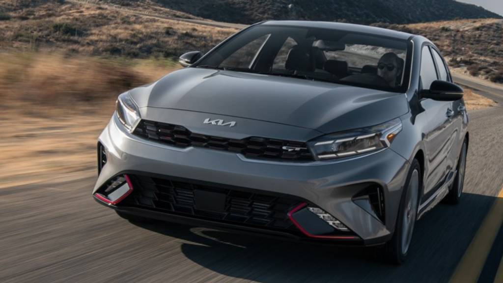 Kia Cerato 1