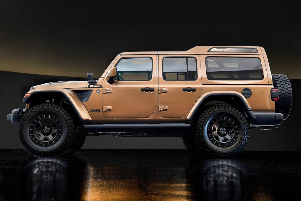 Jeep Wrangler Sahara Overlook bronze visto de lado