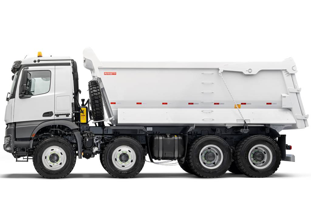 MERCEDES-BENZ AROCS 10 Mercedes-Benz Arocs branco visto de lado