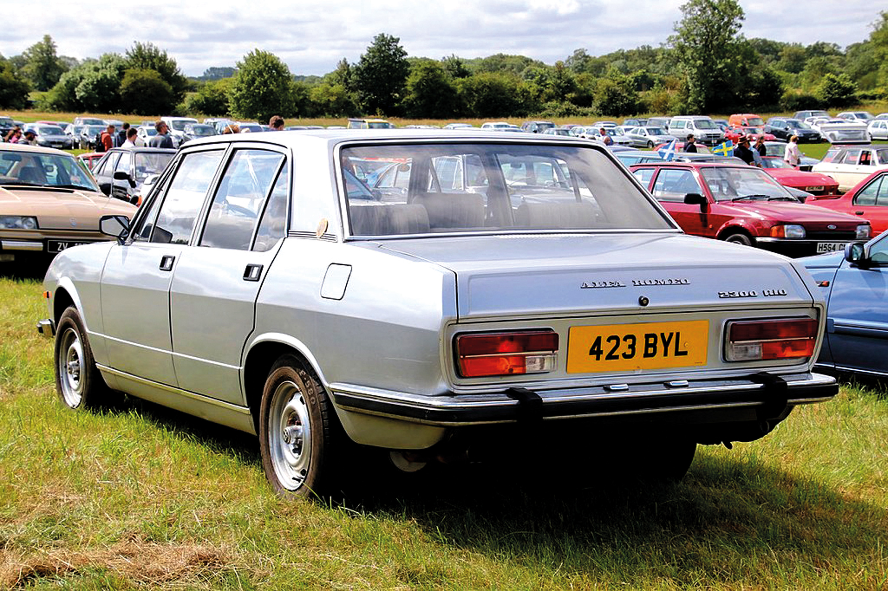 1024px-Alfa_Romeo_2300_Rio_Rear_View.jpg