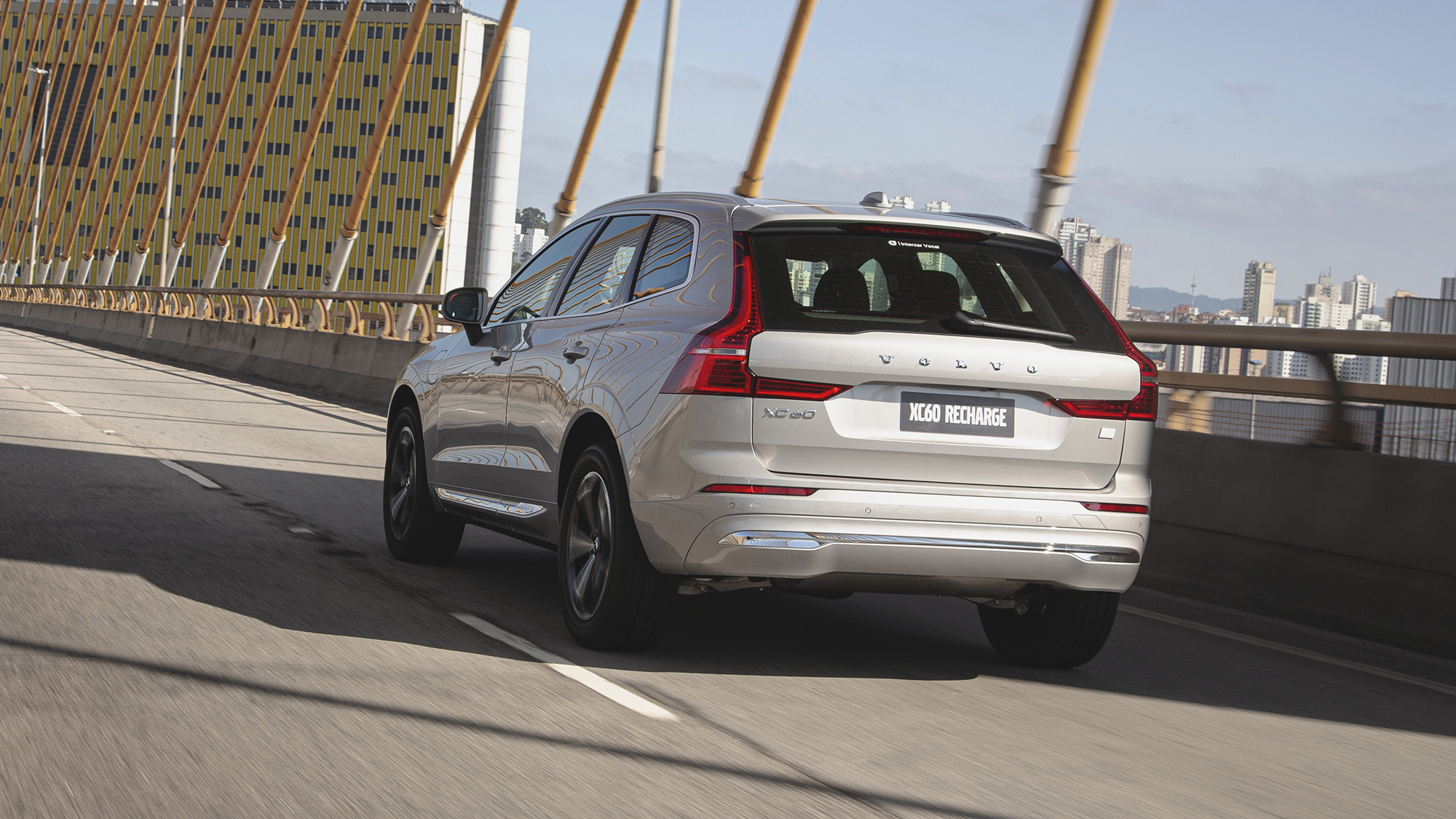 Novo Volvo XC60 já está à vendas — mas com unidades limitadas pela crise de semicondutores