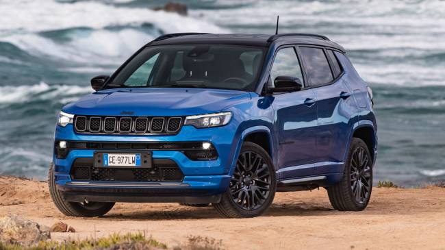 Híbrido que faz 50 km/l, Jeep Compass S 4xe está homologado ao Brasil