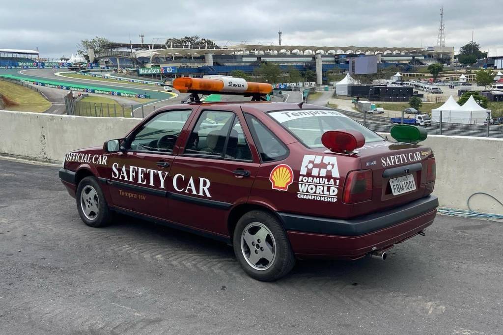 Fiat Tempra 16V fabricado em 04/08/1993