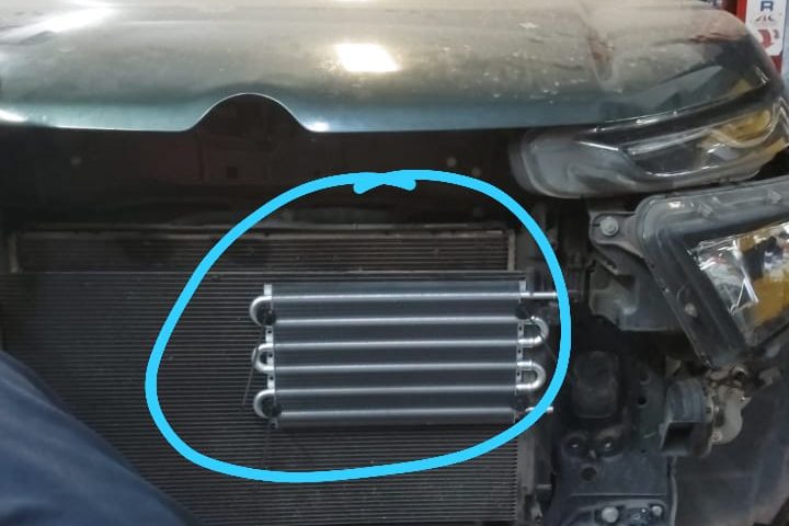 Trocador de calor usado com o motor 2.0 turbodiesel adaptado em uma Fiat Toro 1.8