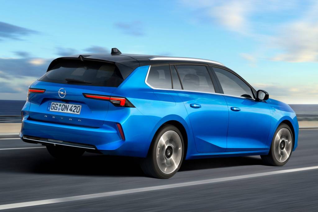 Opel-Astra-Sports-Tourer