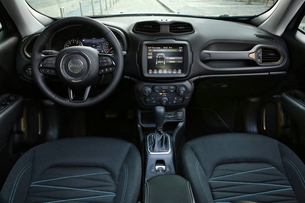interior Renegade e Compass E-Hybrid