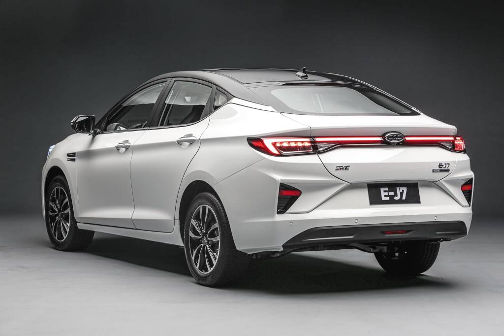 JAC e-J7 (9) JAC e-J7