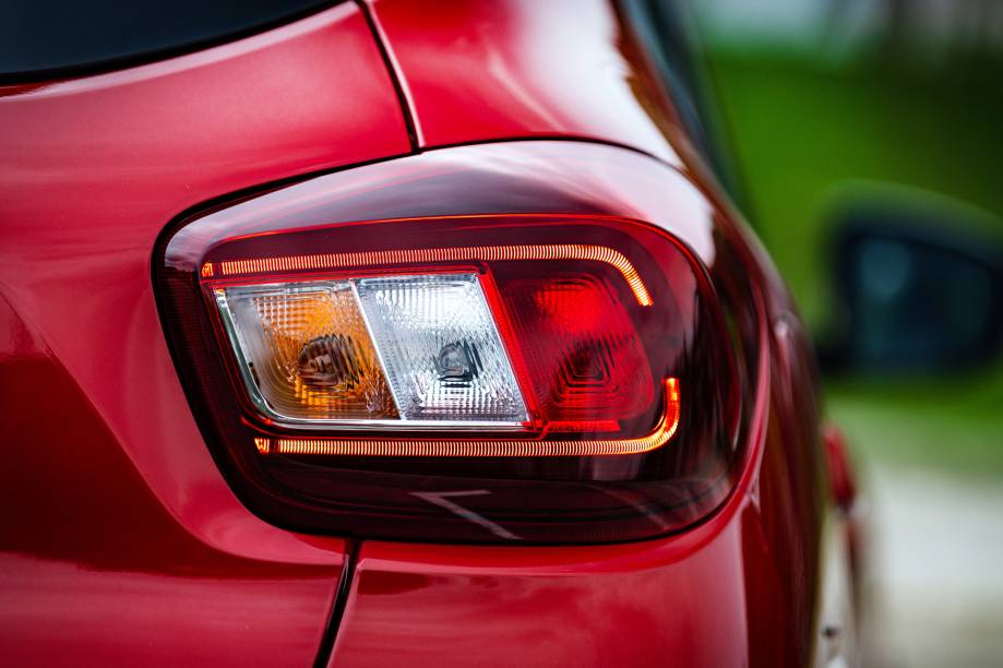 Kwid-Intense-09-2.jpg?quality=70&strip=i