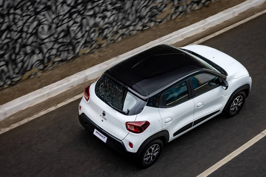 Kwid-Intense-biton10.jpg?quality=70&stri