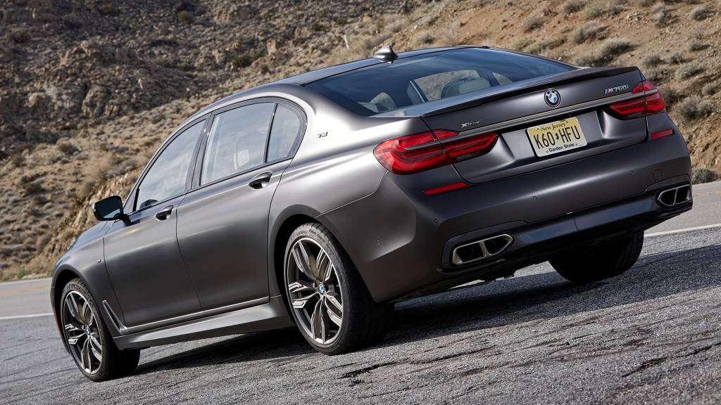 M760i 2 M760i traseira