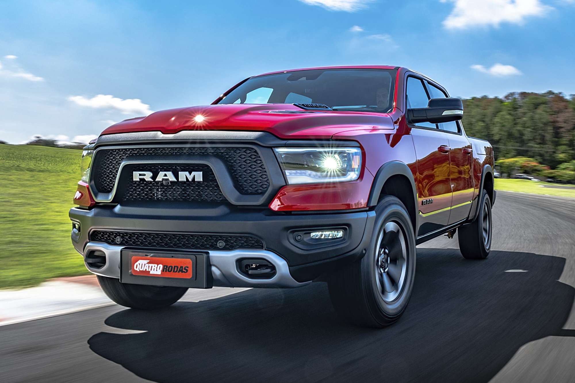 Vídeo: 20 coisas absurdas da Ram 1500 Rebel, picape mais potente do Brasil