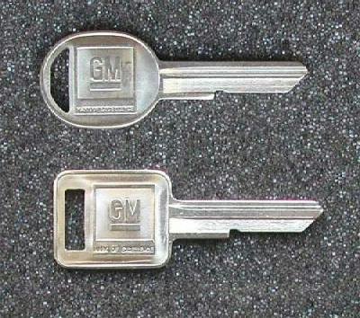 Chaves antigas de modelo da GM