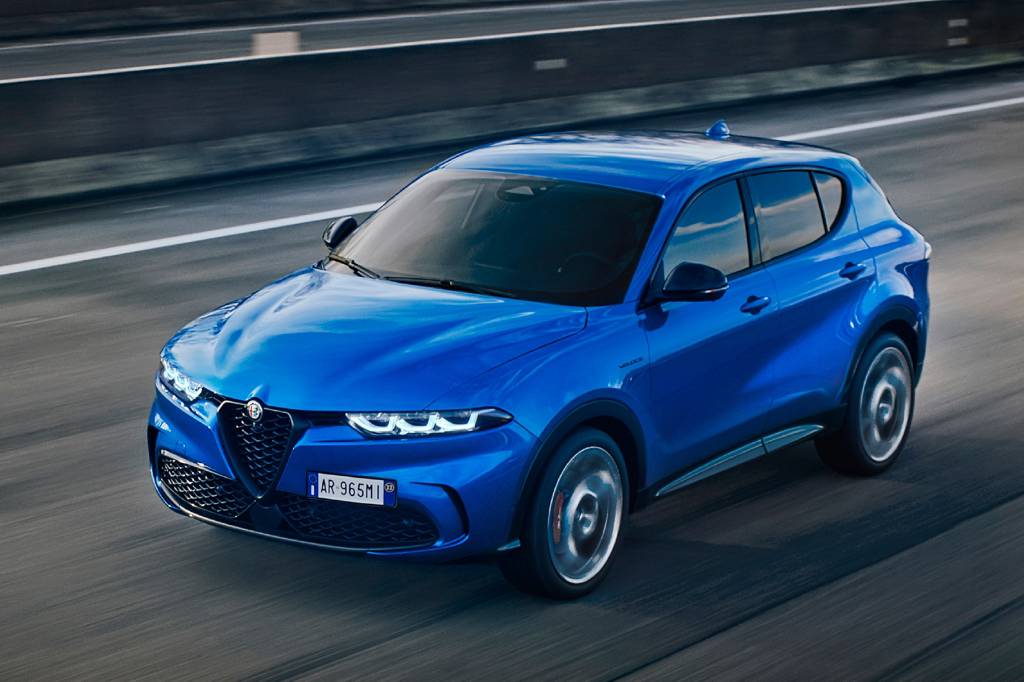 tonale visto de cima Primeiro híbrido da Alfa Romeo, Tonale tem motor do Jeep Compass e NFT