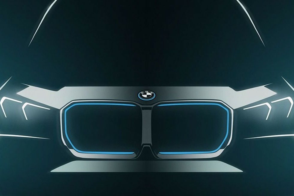 BMW ix1 teaser