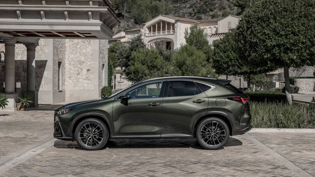 Lexus nx 350h lateral