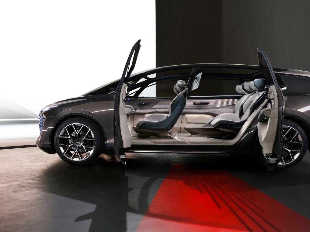 Audi-Urbansphere-Concept-38 Audi Urbansphere lateral