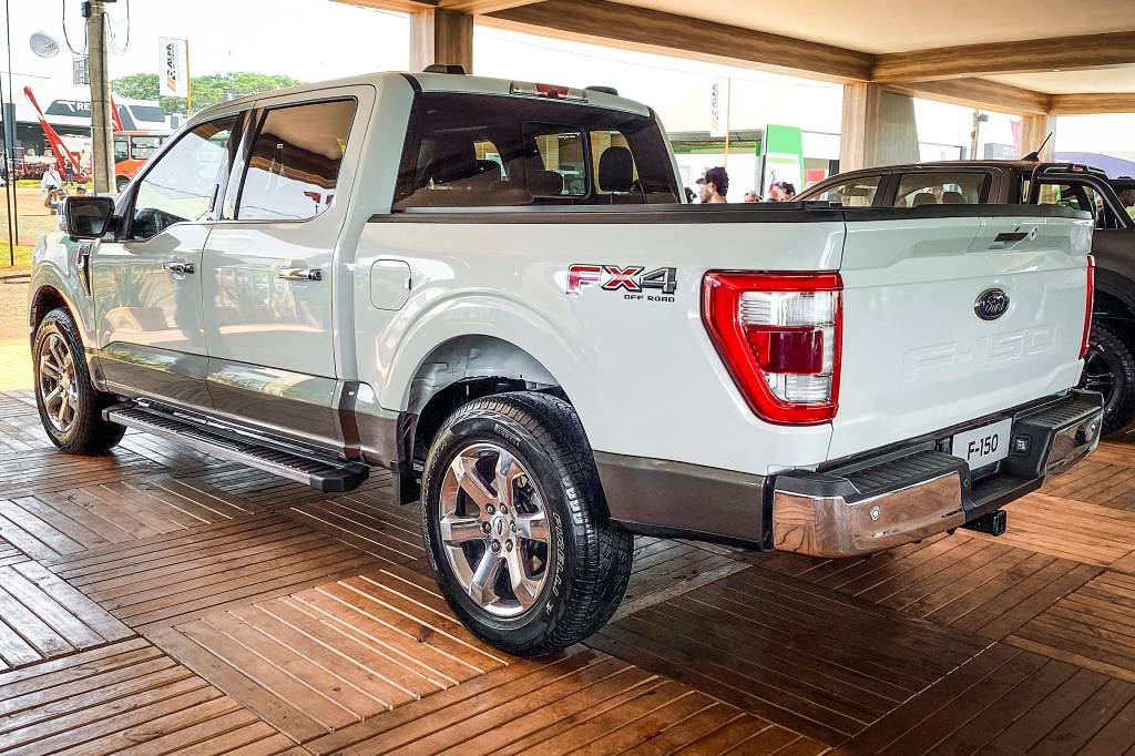 Ford F-150 Lariat FX4 Brasil 2023 (11) Ford F-150 Lariat FX4 Brasil 2023