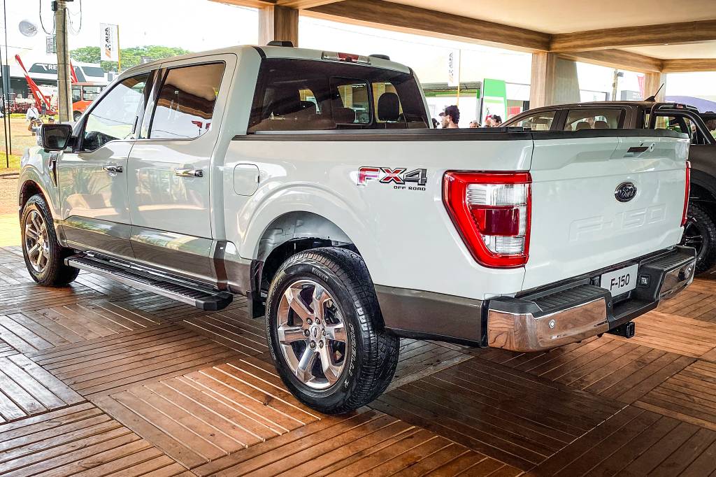 Ford F-150 Lariat FX4 Brasil 2023