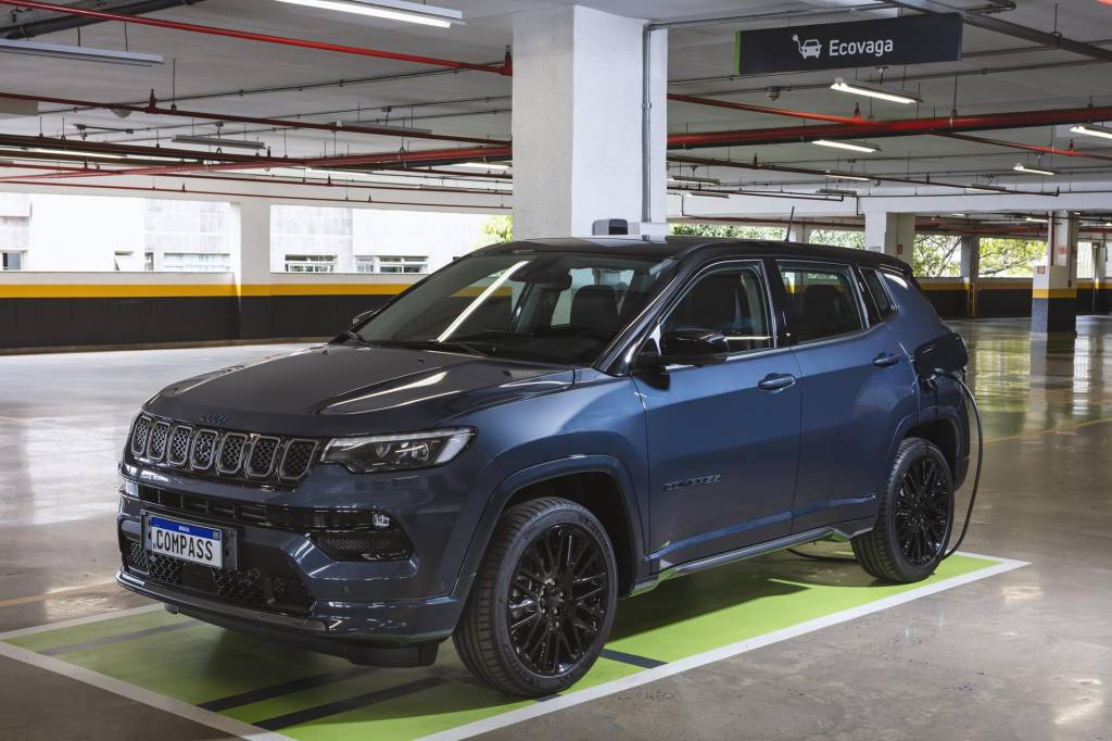 Jeep Compass 4XE 2022 Brasil