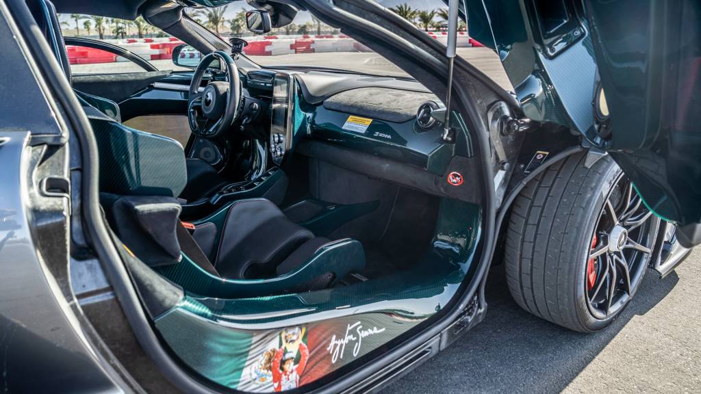 Mclaren Senna El triunfo absoluto interior