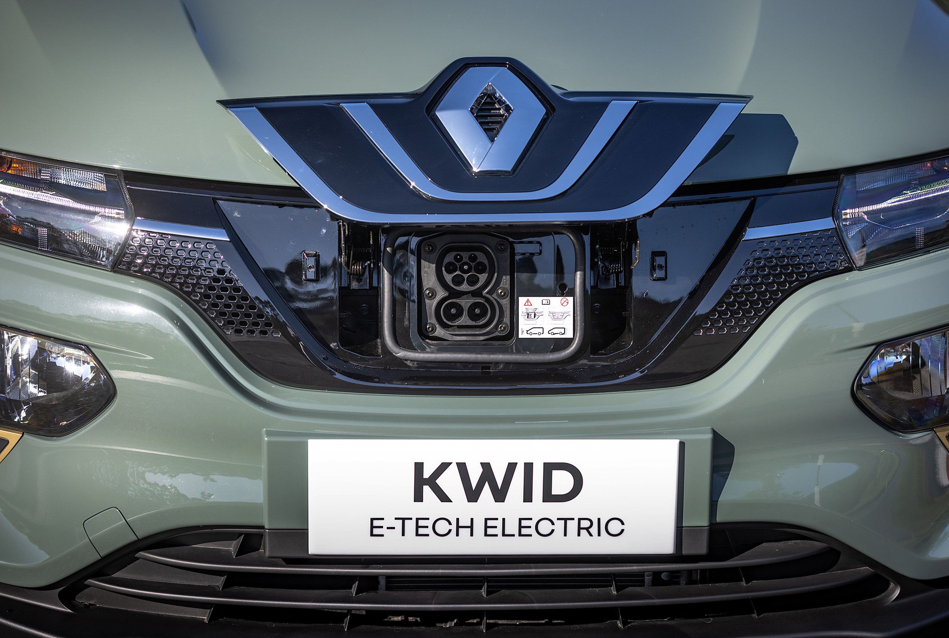 Renault Kwid E-Tech Eletrico bocal de carregamento ccs dc ac