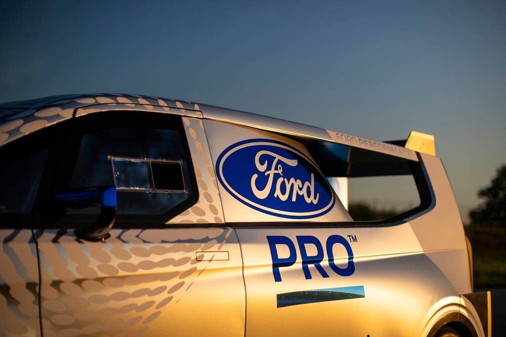 Ford E-Transit Supervan