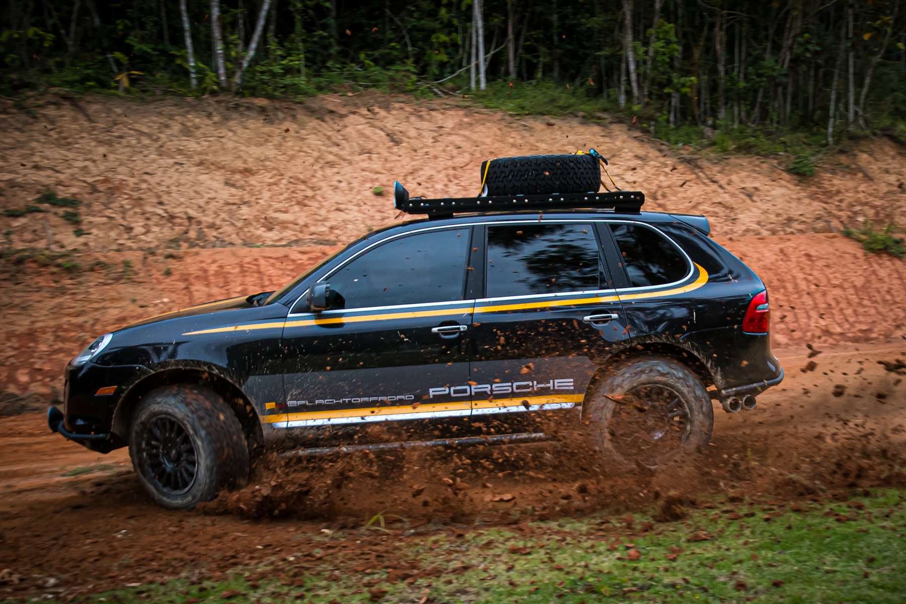 Porsche-Cayenne-S-off-road-18.jpg