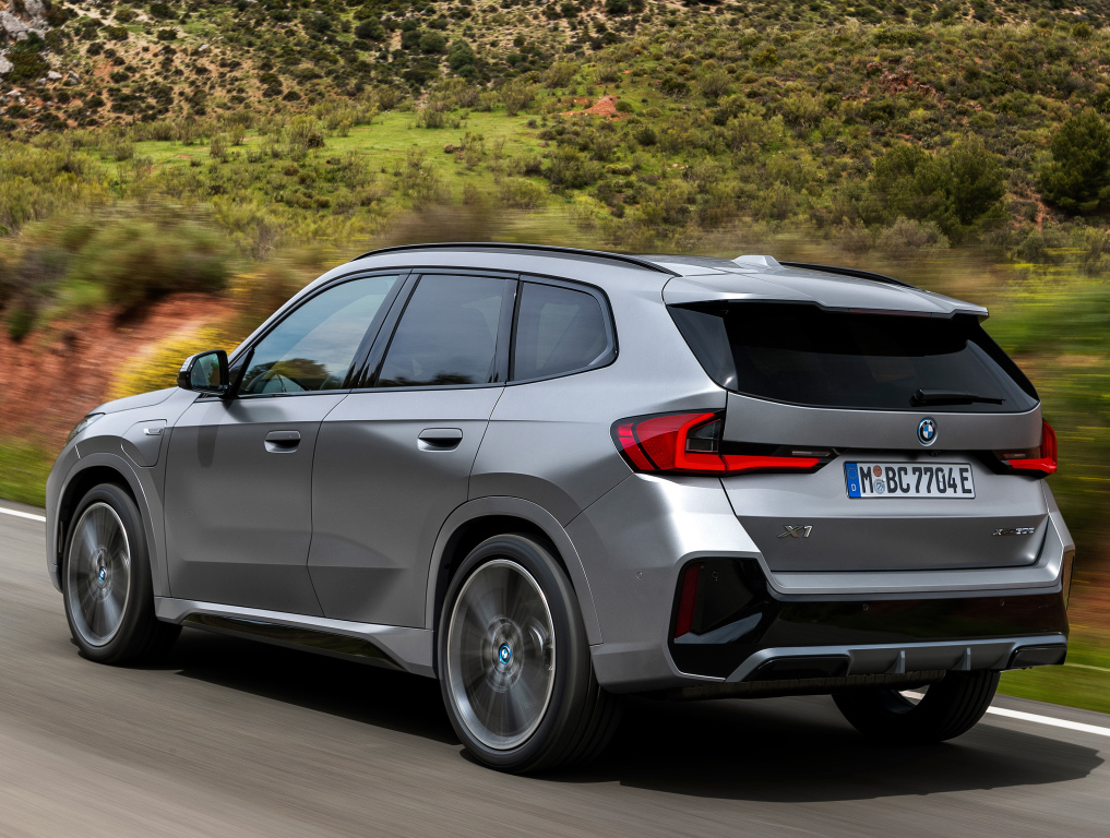 bmw_x1_xdrive30e_68_037a030c0c330936 BMW X1