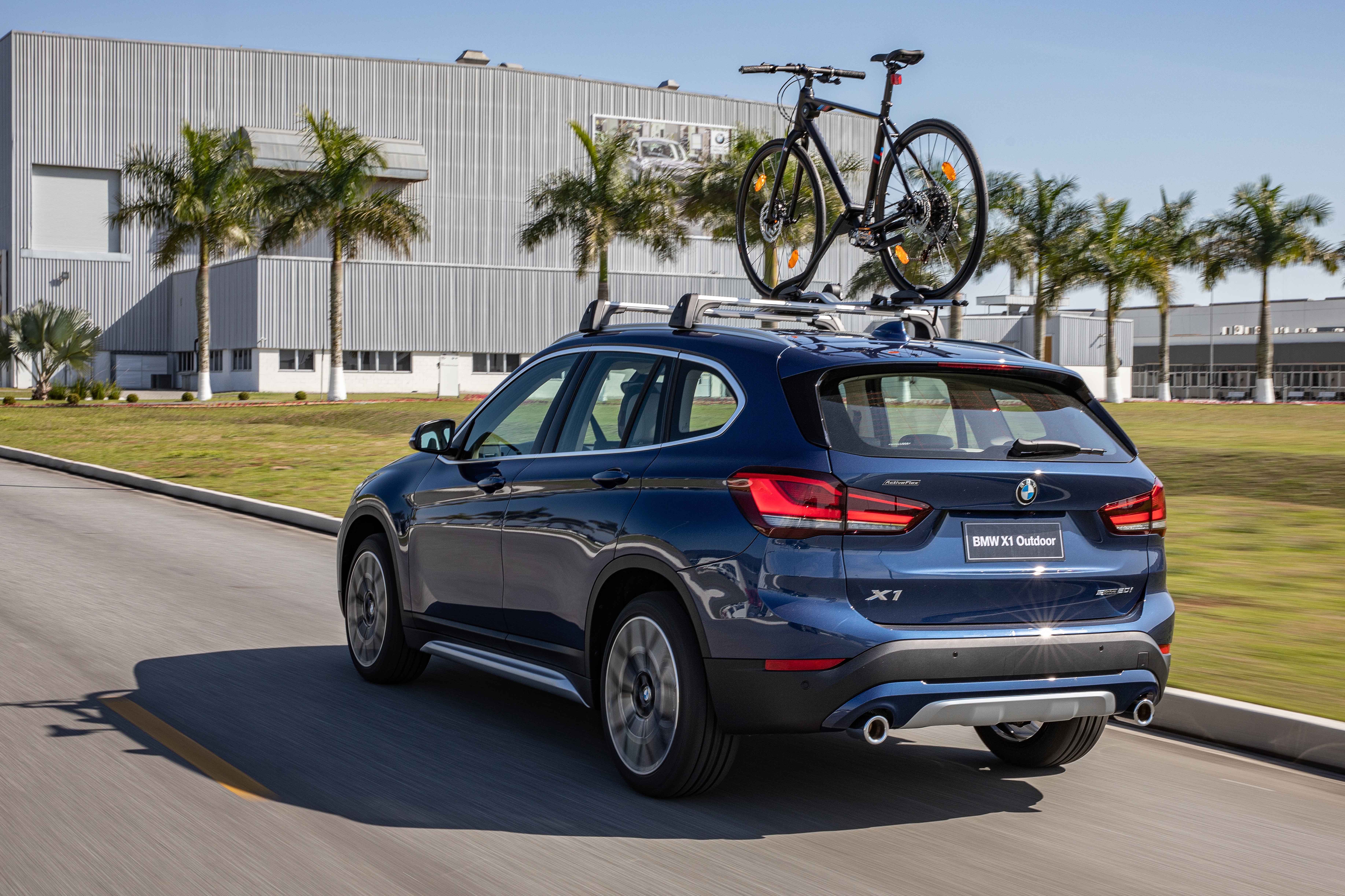 The BMW X1 Outdoor charges a bike price per roof rack