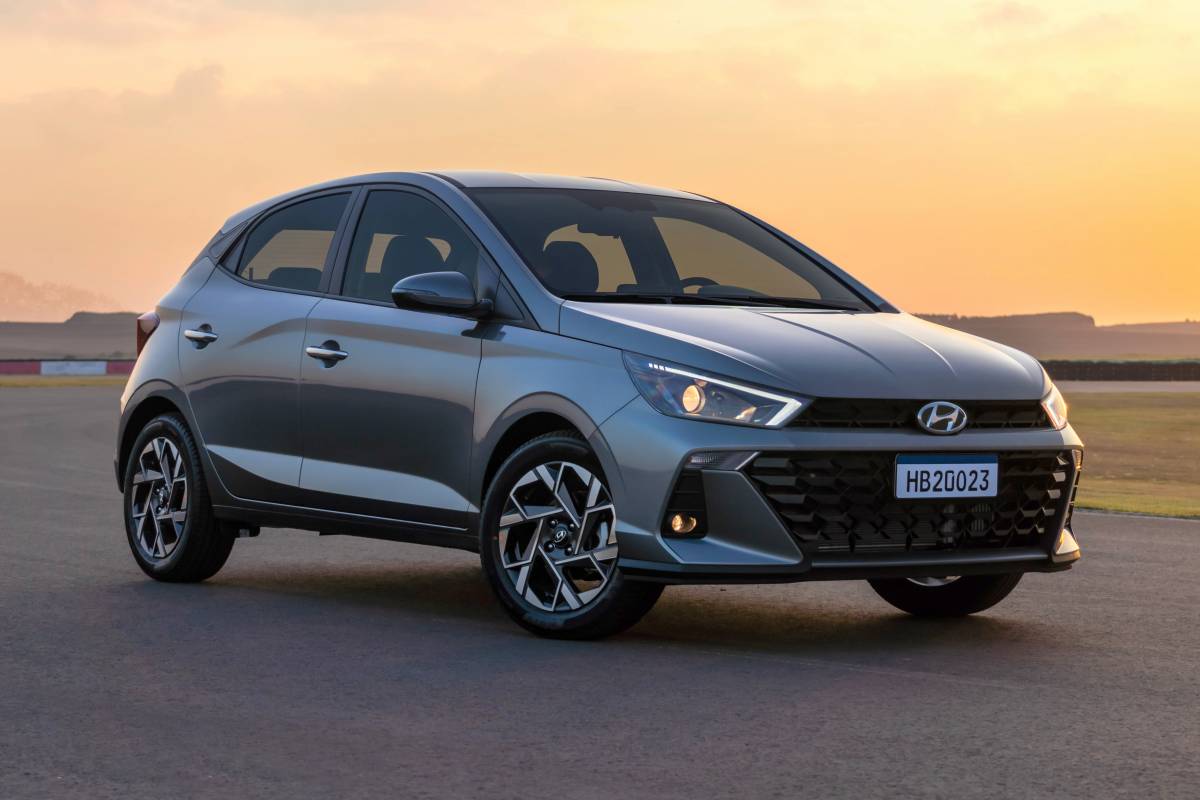 Auto Esporte - Hyundai HB20 ganha linha 2017 e preços podem passar de R$ 70  mil