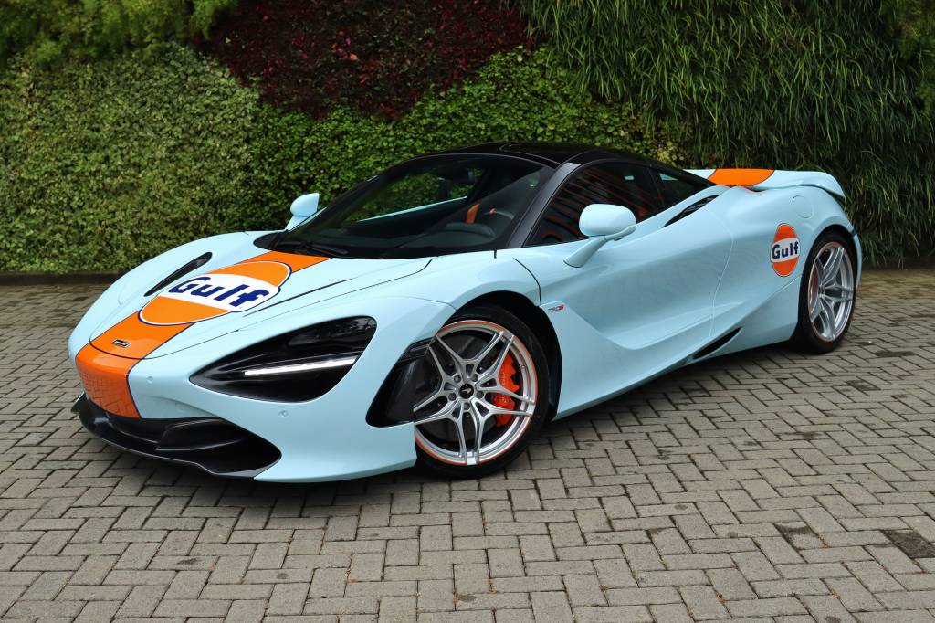 Único McLaren 720S com pintura da Gulf nas Américas está à venda no Brasil