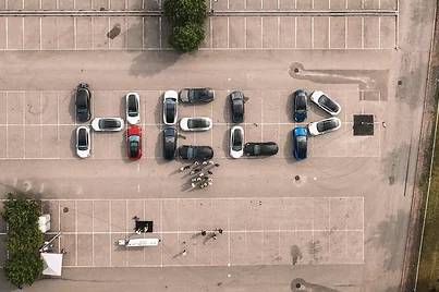 722e63_86f1b45513194c1782740d19b1630088~mv2 donos de tesla pedindo ajuda