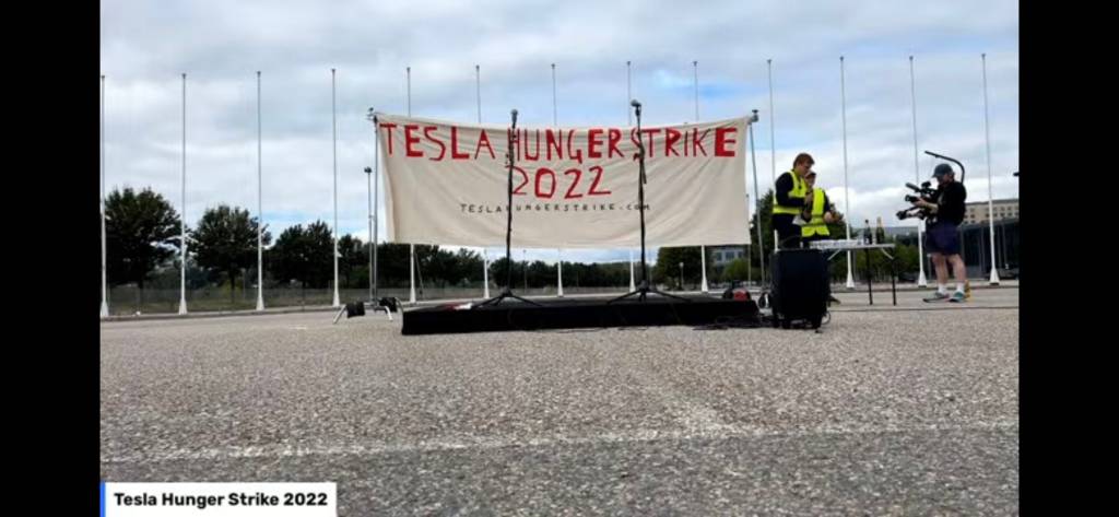 FbMjxb1WIAABEDV faixa do grupo Tesla Hunger Strike