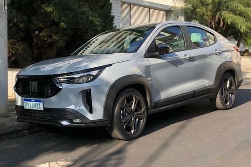 Fiat Fastback 2023 1.0 gse turbo frente