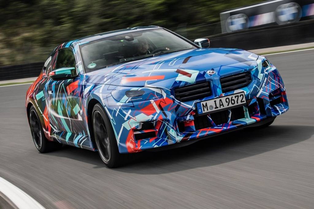 BMW M2 2023 é flagrado em porto e poderá chegar ao Brasil em 2023