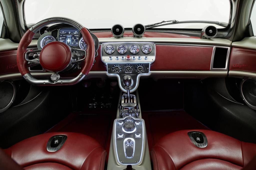 Pagani Utopia interior frontal