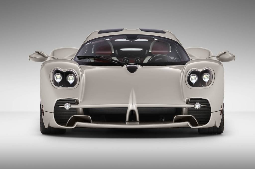 Pagani Utopia frontal