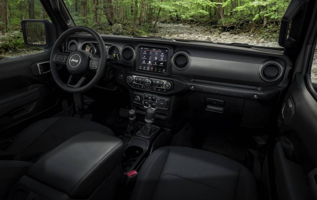 Jeep Wrangler Willys 4xeinterior