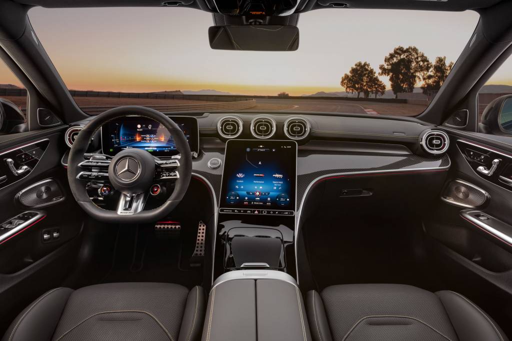 Mercedes-AMG C63 S interior painel