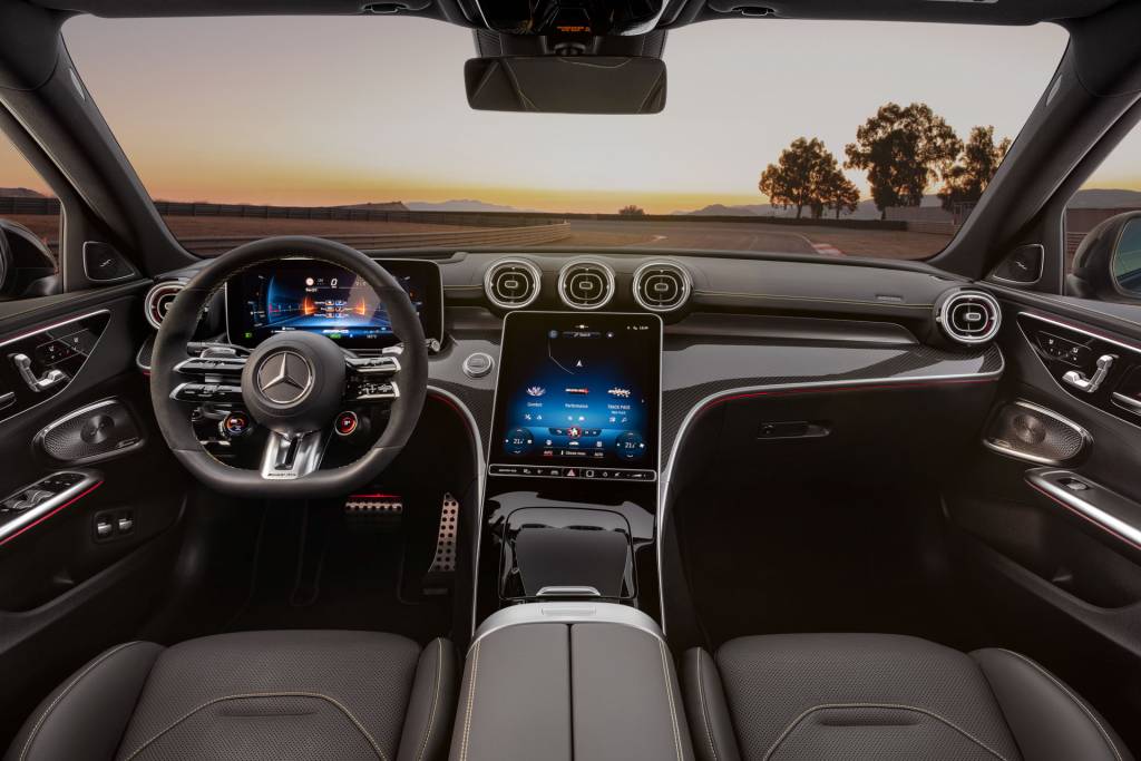 2023-Mercedes-AMG-C-63-S-E-PERFORMANCE-00023 Mercedes-AMG C63 S interior painel