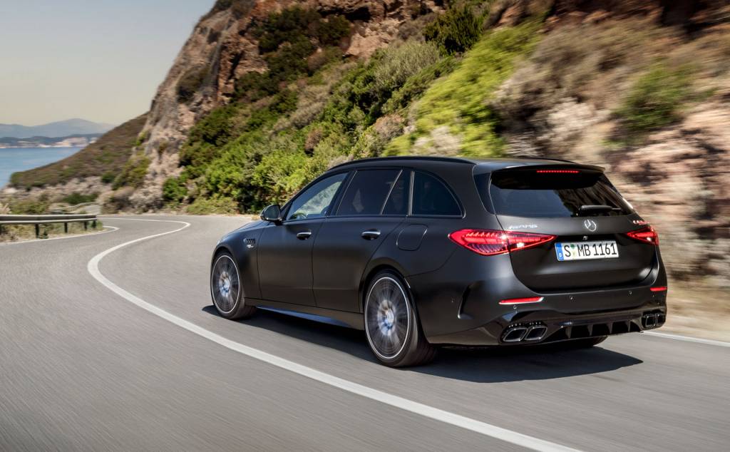 2023-Mercedes-AMG-C-63-S-E-PERFORMANCE-00030 Mercedes-AMG C63 S traseira perua