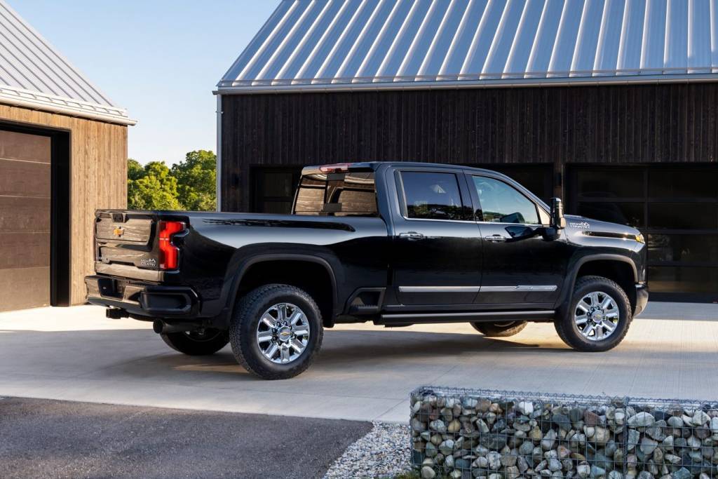 2024-Chevrolet-Silverado-HD-14 Chevrolet Silverado HD