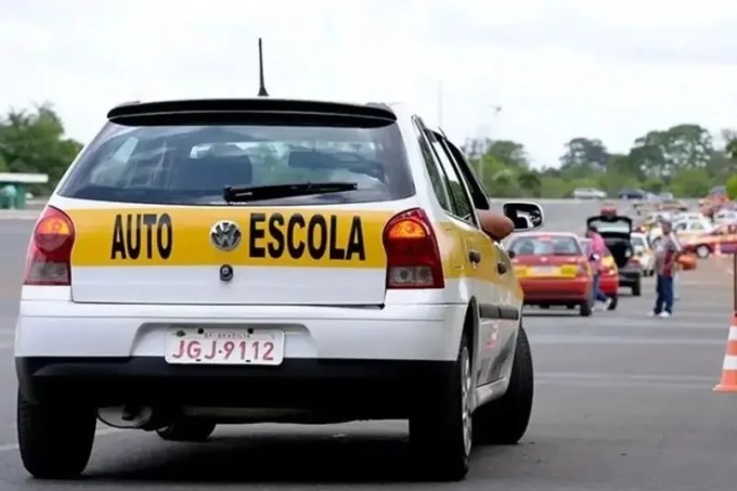Autoescola-e1652902138243