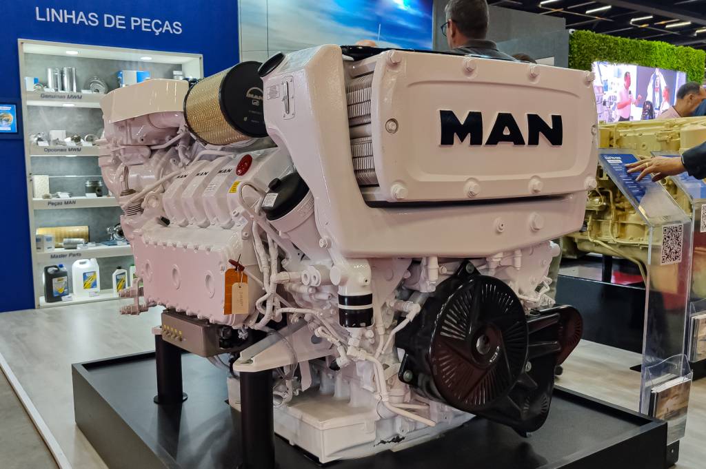 Equipamentos da Sao Paulo Boat Show-4 V8 de 1300 cv da MAN está à venda no Brasil através da MWM