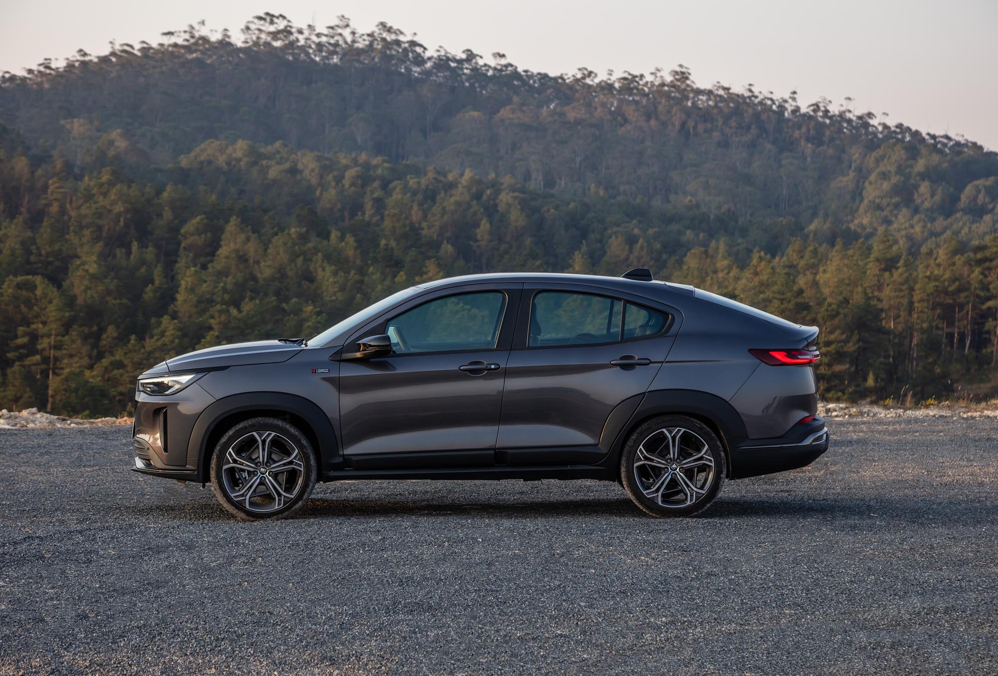 SUV Fiat Fastback, irmão do Pulse, é lançado com preço de R$ 129.990