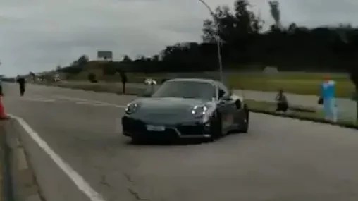 Porsche 911 está envolvido em acidente gravíssimo