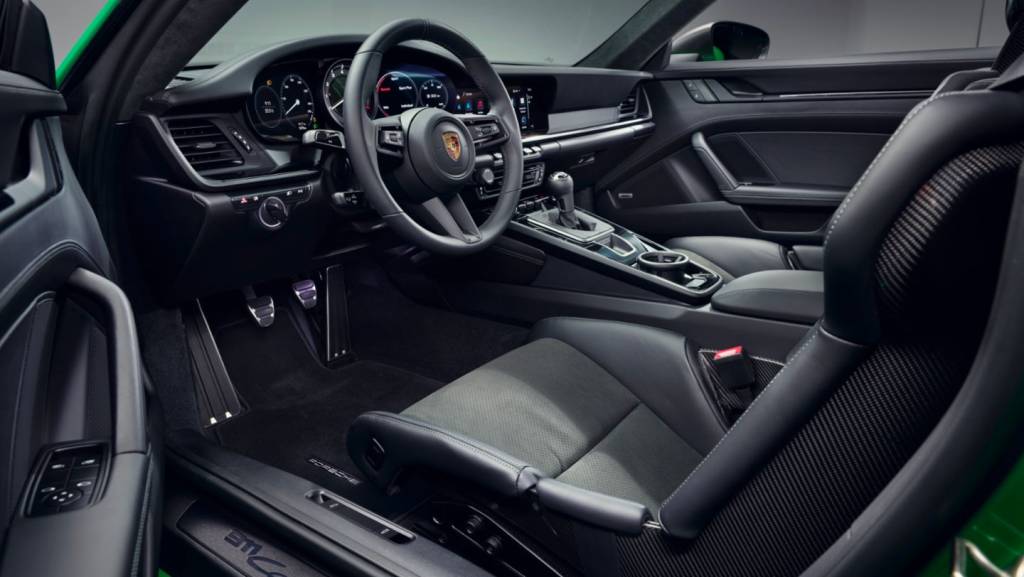 Porsche 911 Carrera T interior