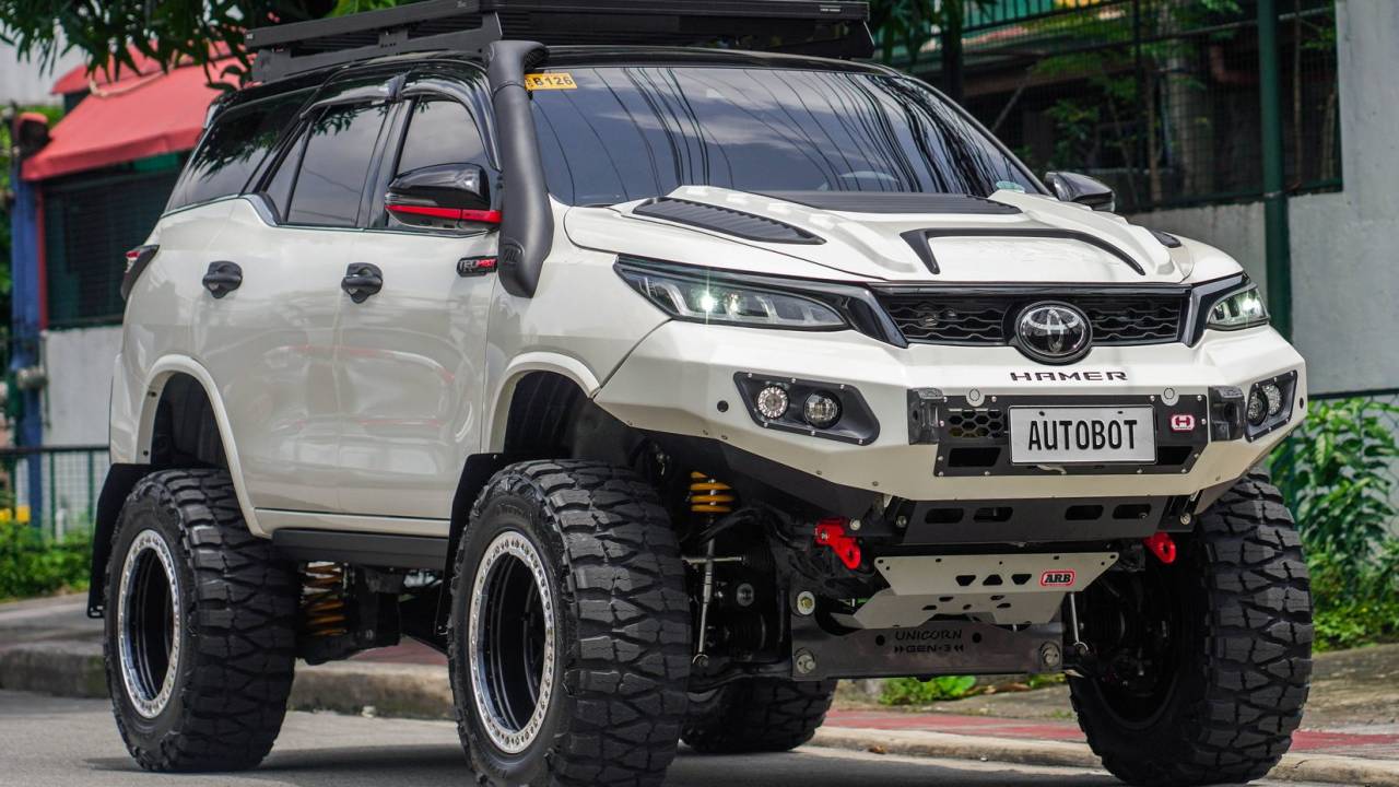 Toyota Fortuner modificado